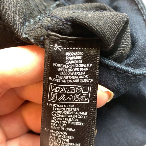 Size 28 Dark Wash Skinny Jean Forever 21 Denim - Picture 10 of 15